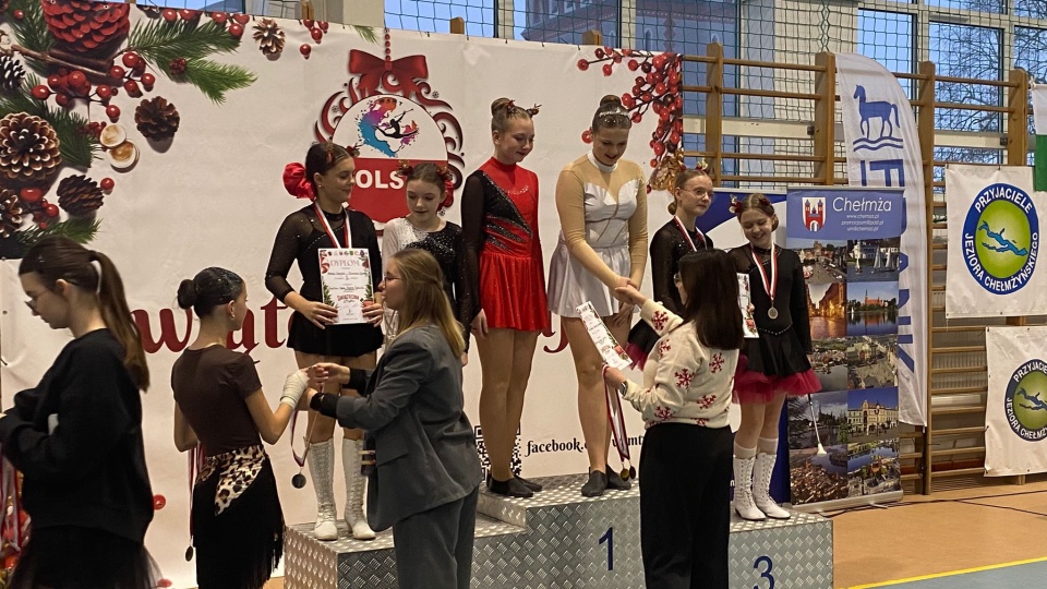 „Świąteczna Bajka do Chełmży" - to wydarzenie muzyczno-taneczne, które przyciągnęło do Chełmży mażoretki z całej Polski/fot. Robert Duliński