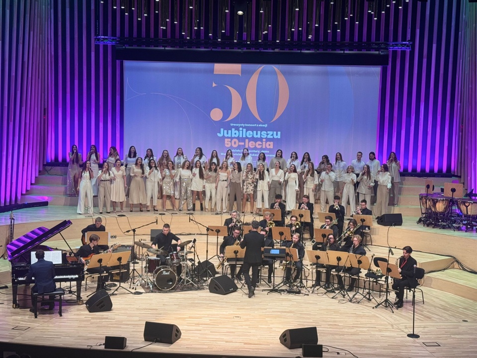 Jubileusz 50-lecia wydziału miał niesamowitą muzyczną oprawę. / Fot. Magda Jasińska