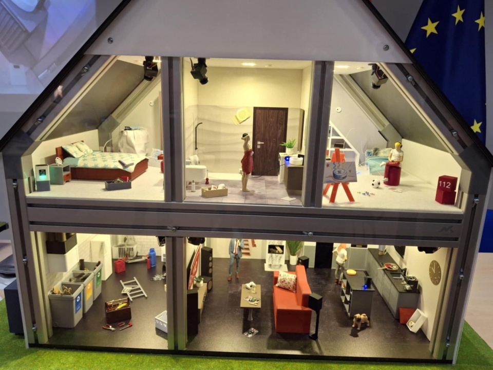 Symulator strażacy zaprezentowali w środę, 17 grudnia w Starostwie Powiatowym w Świeciu/ fot. Marcin Doliński