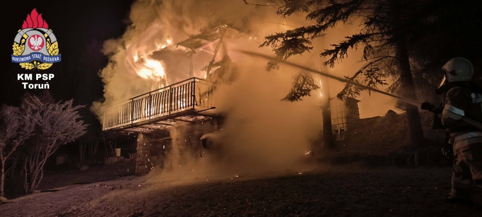 Pożar sauny w Krobii/fot. OSP Gronowo i OSP Lubicz/KM PSP Toruń/Facebook