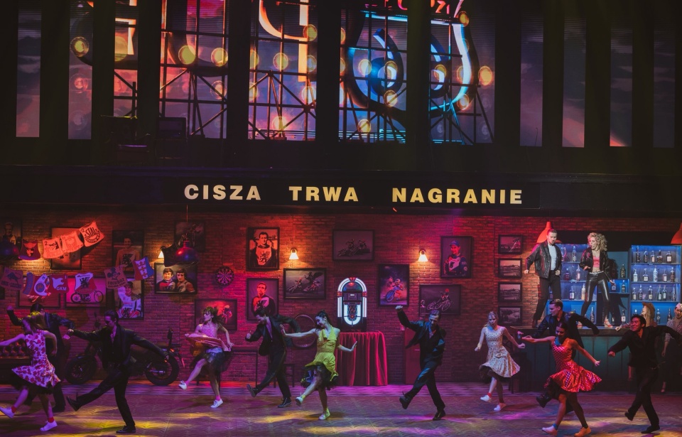 Próby generalna Koncertów Sylwestrowo-Noworocznych 2025/2026, które łączą piękno muzyki z widowiskową oprawą sceniczną. / Fot. FB Opera Nova / Simona Skrebutėnaitė