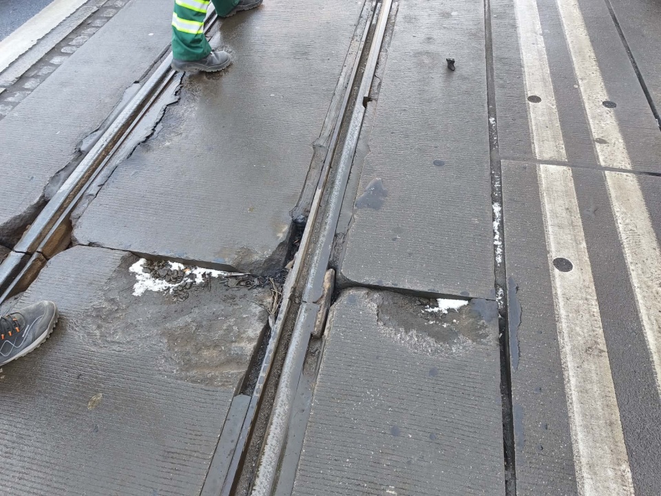 Tak obecnie wyglądają tory, gdzie pojawił się dym. / Fot. Bartosz Nawrocki