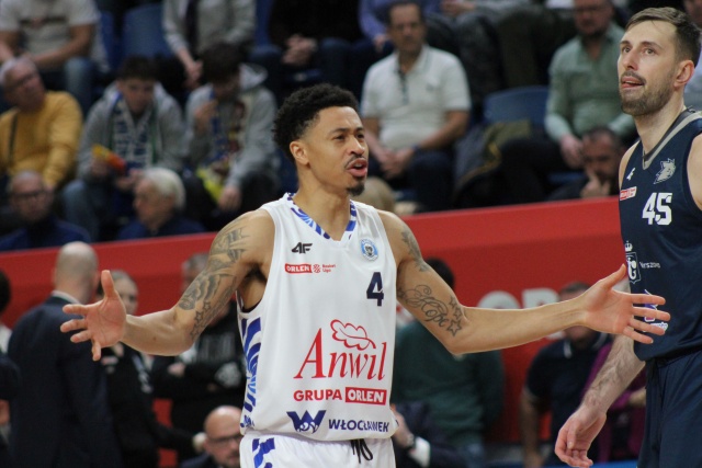 Anwil bezlitosny w Wałbrzychu. Koncert Rottweilerów na otwarcie rundy rewanżowej