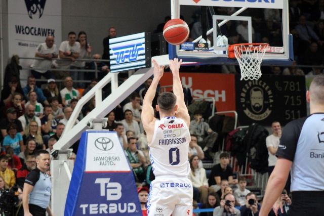 Anwil odwrócił losy meczu w Dąbrowie. Pewne zwycięstwo po znakomitej drugiej połowie