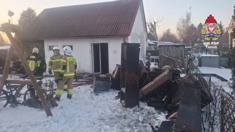 Ogień pojawił się w środku budynku. / Fot. OSP KSRG Gronowo