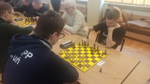 W Toruniu odbył się turniej szachowy. Udział brali młodsi oraz starsi/fot. Robert Duliński