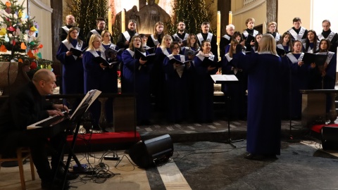 Kolędy oraz pastorałki zabrzmiały w niedzielę w kilku kościołach w Bydgoszczy i w Solcu Kujawskim. Zaśpiewali je uczestnicy Ogólnopolskiego Festiwalu Chórów Akademickich „Akademickie Kolędowanie”/fot. Tatiana Adonis