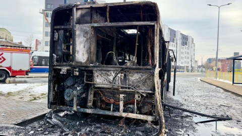 Spalił się autobus w Bydgoszczy. Na pomoc ruszyły trzy zastępy strażaków