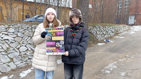 W hali sportowej X Liceum Ogólnokształcącego odbywał się rodzinny piknik z atrakcjami dla dzieci/fot. Monika Kaczyńska