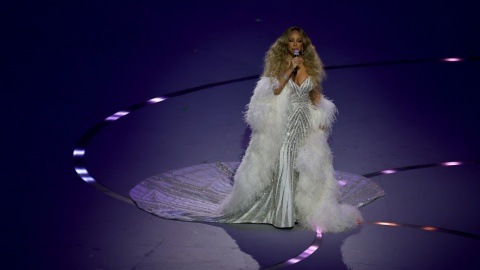 Mariah Carey. Otwarcie 25. zimowych igrzysk olimpijskich w Mediolanie/PAP/EPA/NEIL HALL