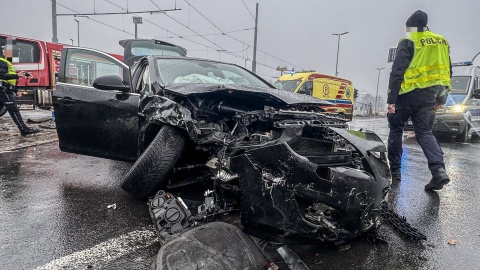 Wypadek na skrzyżowaniu ulic Polna i Ugory w Toruniu/fot. KM PSP Toruń/Facebook