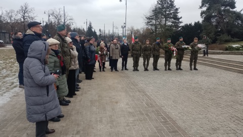 W Toruniu uroczystości odbyły się pod pomnikiem Ku Czci Żołnierzy Armii Krajowej na pl Rapackiego. / Fot. Michał Zaręba