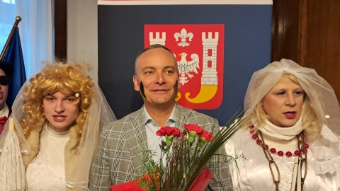 Koza Szymborska wraz z Kozą Mątewską odwiedziły we wtorek ratusz w Inowrocławiu/fot. Marcin Glapiak