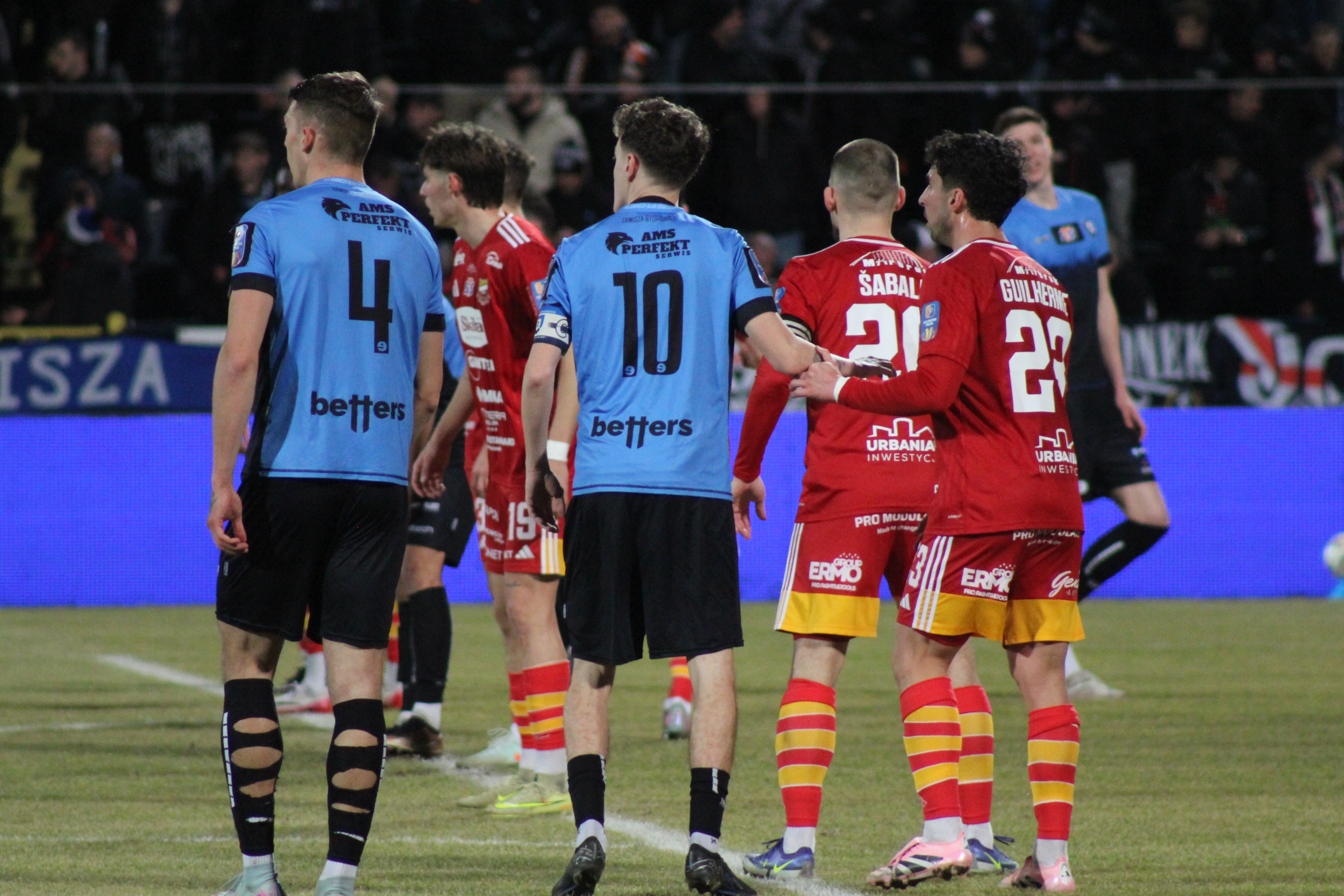 Piłkarze bydgoskiego Zawiszy awansowali do półfinału Pucharu Polskii/fot. Patryk Głowacki Piłkarze bydgoskiego Zawiszy awansowali do półfinału Pucharu Polskii/fot. Patryk Głowacki