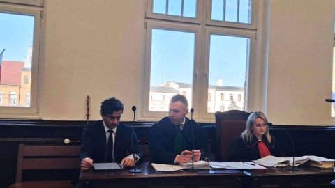 W Sądzie Rejonowym w Żninie toczy się proces w sprawie złego oznakowania budowanej drogi ekspresowej S5, które jesienią 2019 roku miało doprowadzić do dwóch śmiertelnych wypadków/Fot. Agata Raczek