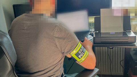 Siedmiu nieletnich sprzedawało narzędzia do cyberataków/fot. CBZC