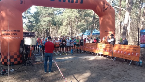 W lasku Rudelka w Toruniu zorganizowano Mistrzostwa Polski Masters w Biegach Przełajowych. / Fot. Michał Zaręba