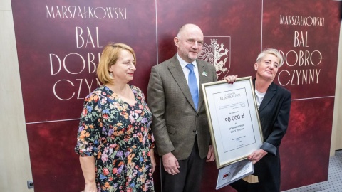 735 tysięcy złotych - tyle zebrano podczas tegorocznej, 14. edycji Marszałkowskiego Balu Dobroczynnego w Toruniu/fot. Andrzej Goiński