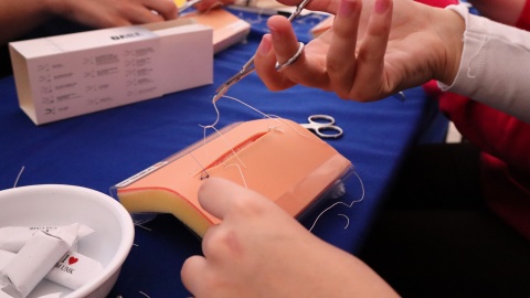 Tłumy w Collegium Medicum UMK w Bydgoszczy. Uczelnia zorganizowała dziś Drzwi Otwarte/Fot. Tatiana Adonis