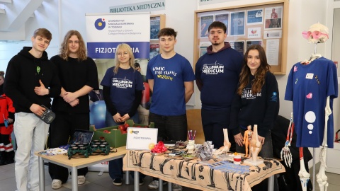 Tłumy w Collegium Medicum UMK w Bydgoszczy. Uczelnia zorganizowała dziś Drzwi Otwarte/Fot. Tatiana Adonis