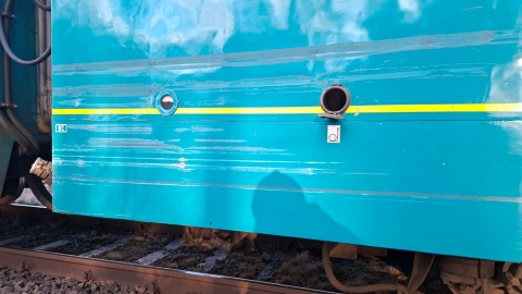 Nikt nie odniósł obrażeń. Kierowca wyszedł z pojazdu o własnych siłach/fot. KM PSP Tuchola