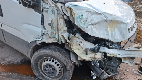 Nikt nie odniósł obrażeń. Kierowca wyszedł z pojazdu o własnych siłach/fot. KM PSP Tuchola