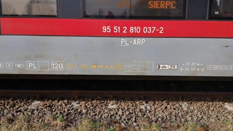 Zderzenie samochodu z pociągiem w Karnkowie w powiecie lipnowskim/fot. KP PSP Lipno