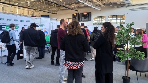 Ponad 60 firm i instytucji z różnych branż prezentowało swoją ofertę na Targach Pracy i Kariery Your Future 2026 na Politechnice Bydgoskiej/fot. Tatiana Adonis