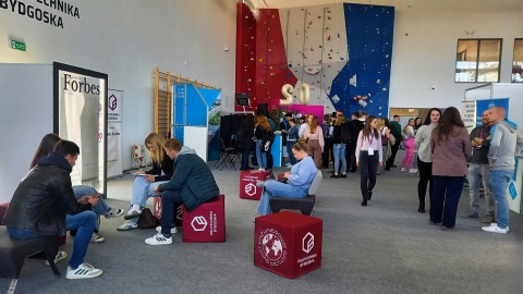Ponad 60 firm i instytucji z różnych branż prezentowało swoją ofertę na Targach Pracy i Kariery Your Future 2026 na Politechnice Bydgoskiej/fot. Tatiana Adonis