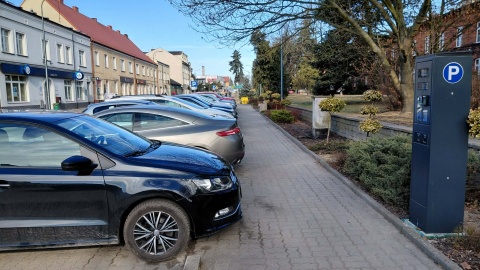 Rozszerzona strefa płatnego parkowania w Aleksandrowie Kujawskim. / Fot. Radosław Jagieła