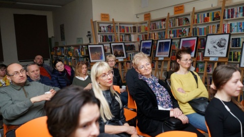 Michał Tomaszewski zaprasza do Biblioteki Śródmieście przy Dworcowej 49 w Bydgoszczy na wystawę zatytułowaną „Śnieżna Kraina - Tatry i Karkonosze”/Fot. Danuta Szłapińska