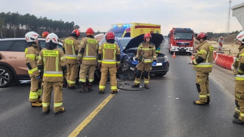 Trzy auta zderzyły się na DK 25 w Brzozie/fot. KM PSP Bydgoszcz