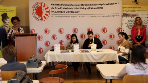 Do Bydgoszczy przyjechali uczniowie z 10 szkół podstawowych z całej Polski. Brali udział w konkursie „Kodowanie brajlem"/fot. Tatiana Adonis