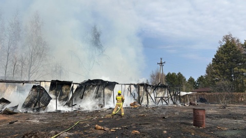 Pożaru hali produkcyjnej pianki poliuretanowej w Chełmnie/fot. PSP Chełmno
