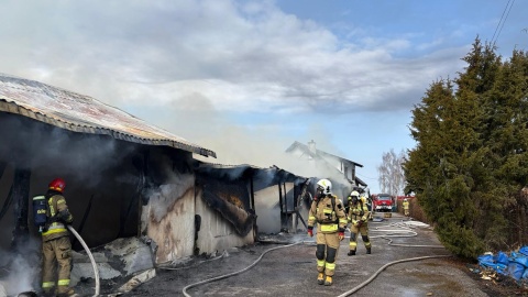 Pożaru hali produkcyjnej pianki poliuretanowej w Chełmnie/fot. PSP Chełmno