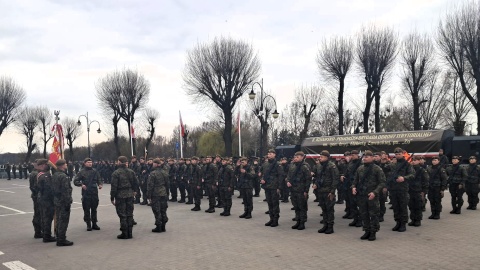 Przysięgę złożyło 63 żołnierzy/fot. Marcin Glapiak