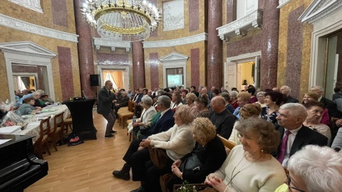 Aktywni seniorzy z naszego województwa spotkali się w sobotę w pałacu w Lubostroniu. Odbył się tam 57. Laur Seniora. To zjazd delegatów z 36 kół i klubów zrzeszonych w Ogólnopolskim Stowarzyszeniu Seniora z siedzibą w Bydgoszczy/fot. Natasza Trzebuchowska