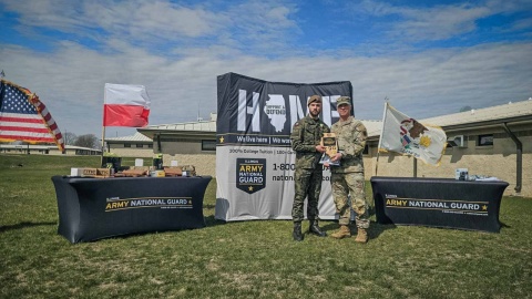 Żołnierz grudziądzkiego Centrum Szkolenia Wojsk Obrony Terytorialnej zwyciężył w prestiżowych zawodach Best Warrior Competition zorganizowanych w Stanach Zjednoczonych fot. CS WOT