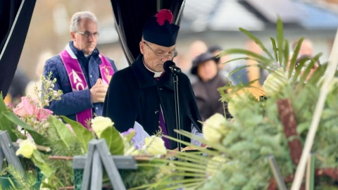 Dziś odbył się pogrzeb Janusza Ratajczaka. Ceniony tenor zginął tydzień temu w wypadku na DK 10 w Przyłubiu/Fot. PR PiK