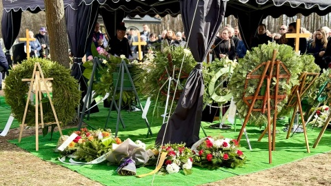 Dziś odbył się pogrzeb Janusza Ratajczaka. Ceniony tenor zginął tydzień temu w wypadku na DK 10 w Przyłubiu/Fot. PR PiK