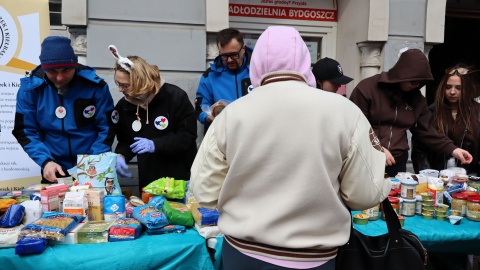 W Bydgoszczy odbył się finał akcji charytatywnej „Ciepło serca w słoiku"/fot. Tatiana Adonis