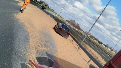 Dwie osoby ranne w wypadku na S5 pod Bydgoszczą/fot. Facebook/OSP Dobrcz