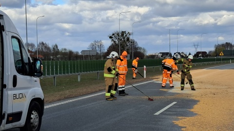 Dwie osoby ranne w wypadku na S5 pod Bydgoszczą/fot. Facebook/OSP Dobrcz