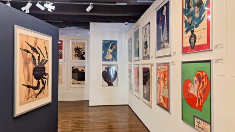 „Re/Wizje. Plakat filmowy polskich artystek 1954-1982