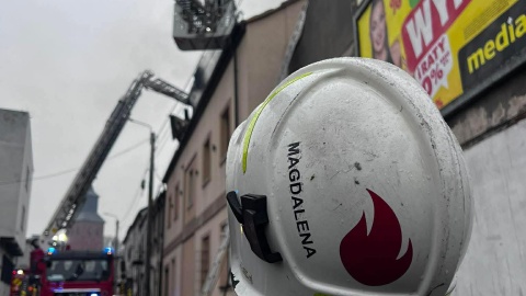 Pożar w Lipnie. Z budynku ewakuowano kilkanaście osób/Fot. OSP Lipno