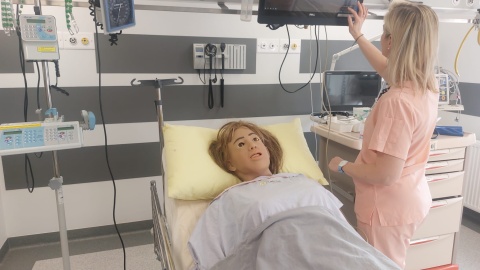Pierwszy w regionie fantom do przeprowadzania badań endoskopowych stanął w bydgoskim Centrum Symulacji Medycznych Collegium Medicum UMK/Fot. Sława Skibińska-Dmitruk