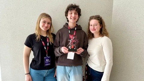 Roboty przygotowane przez 40 zespołów rywalizowały ze sobą w zawodach Mini Sumo na Politechnice Bydgoskiej/Fot. Izabela Langner