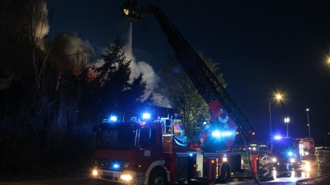 Działania strażaków trwają/fot. KM PSP Bydgoszcz