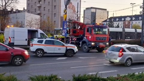 Wykolejenie tramwaju linii nr 3/fot. Marcin Kupczyk
