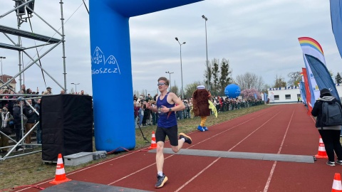 Każdy z uczestników mógł liczyć na pamiątkowy medal. / Fot. Patryk Głowacki